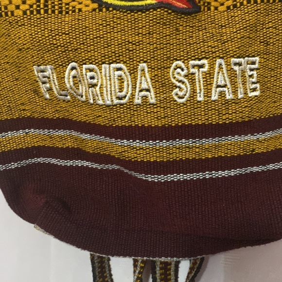 Florida State Knit Backpack NO BRAND MEASURES APPROX 18”x14” DRAWSTING CLEAN - Picture 6 of 11